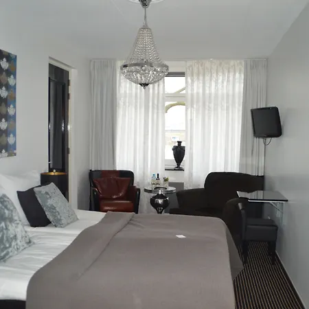 Отель Garni Arrisja