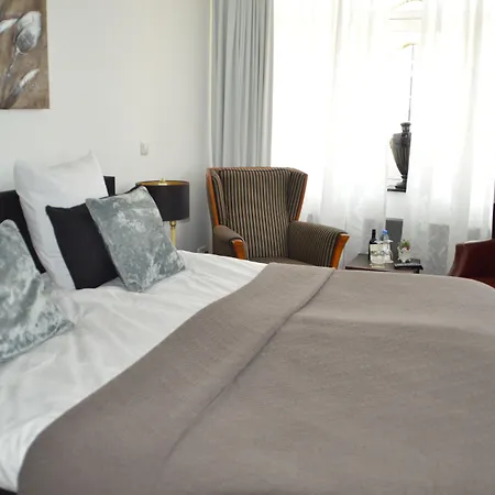 Garni Arrisja Hotel 3*