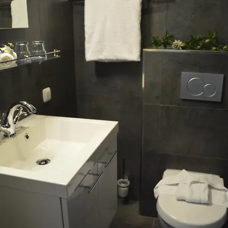 Szálloda Garni Arrisja 3*