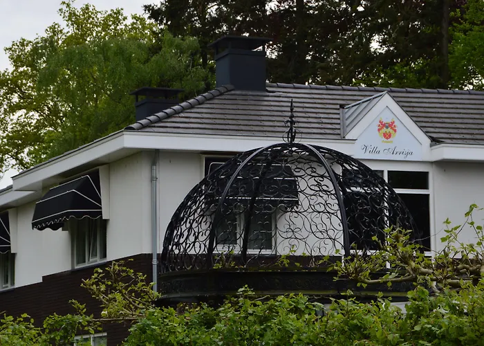 Garni Arrisja Hotel 3*