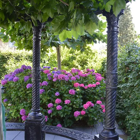 Garni Arrisja Отель Eefde